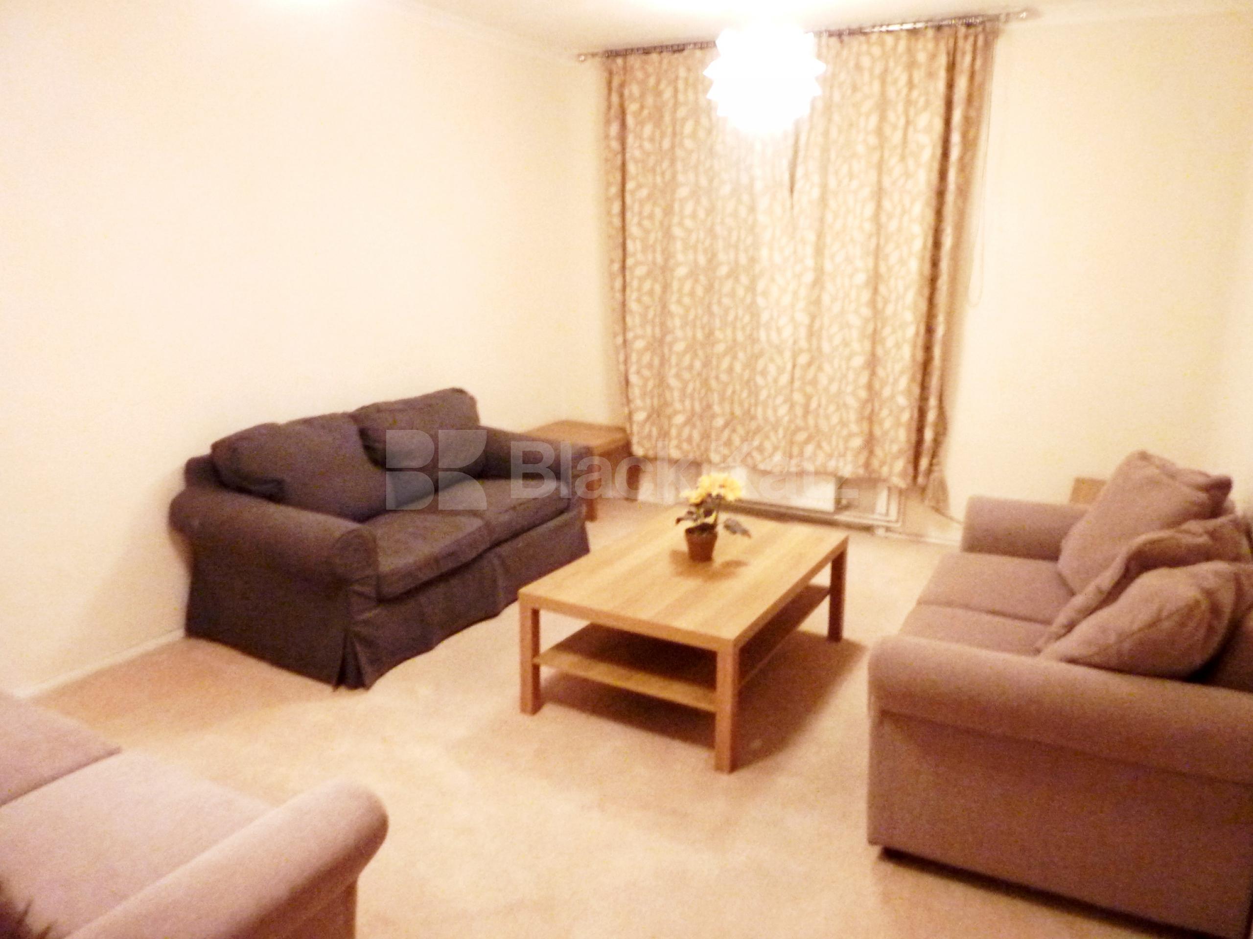 			4 BED - 2 BATH, 4 Bedroom, 1 bath, 1 reception Flat			 Gloucester Gardens, PADDINGTON  BAYSWATER W2